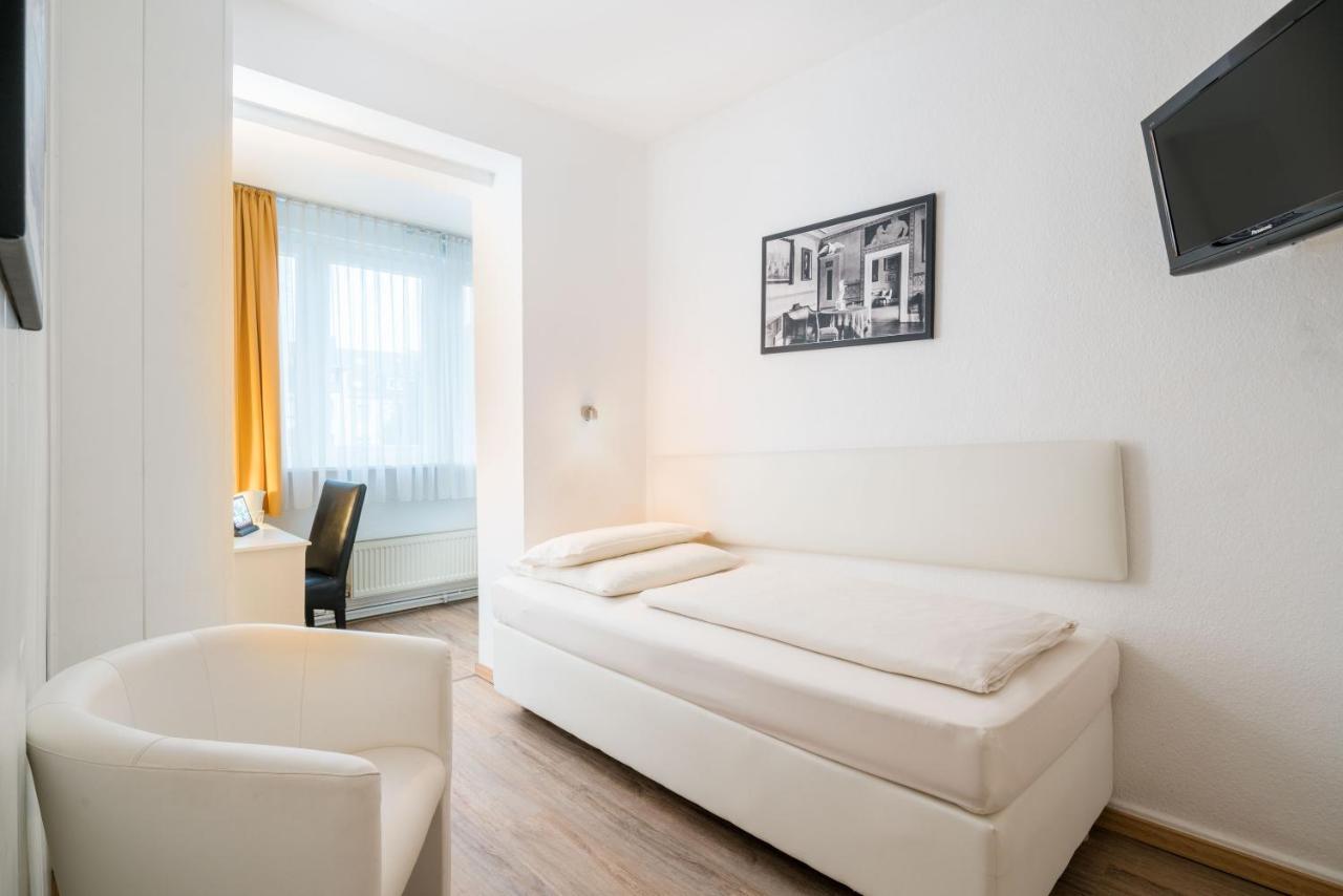 Stadt-Gut-Hotel Rheinischer Hof Essen Ngoại thất bức ảnh