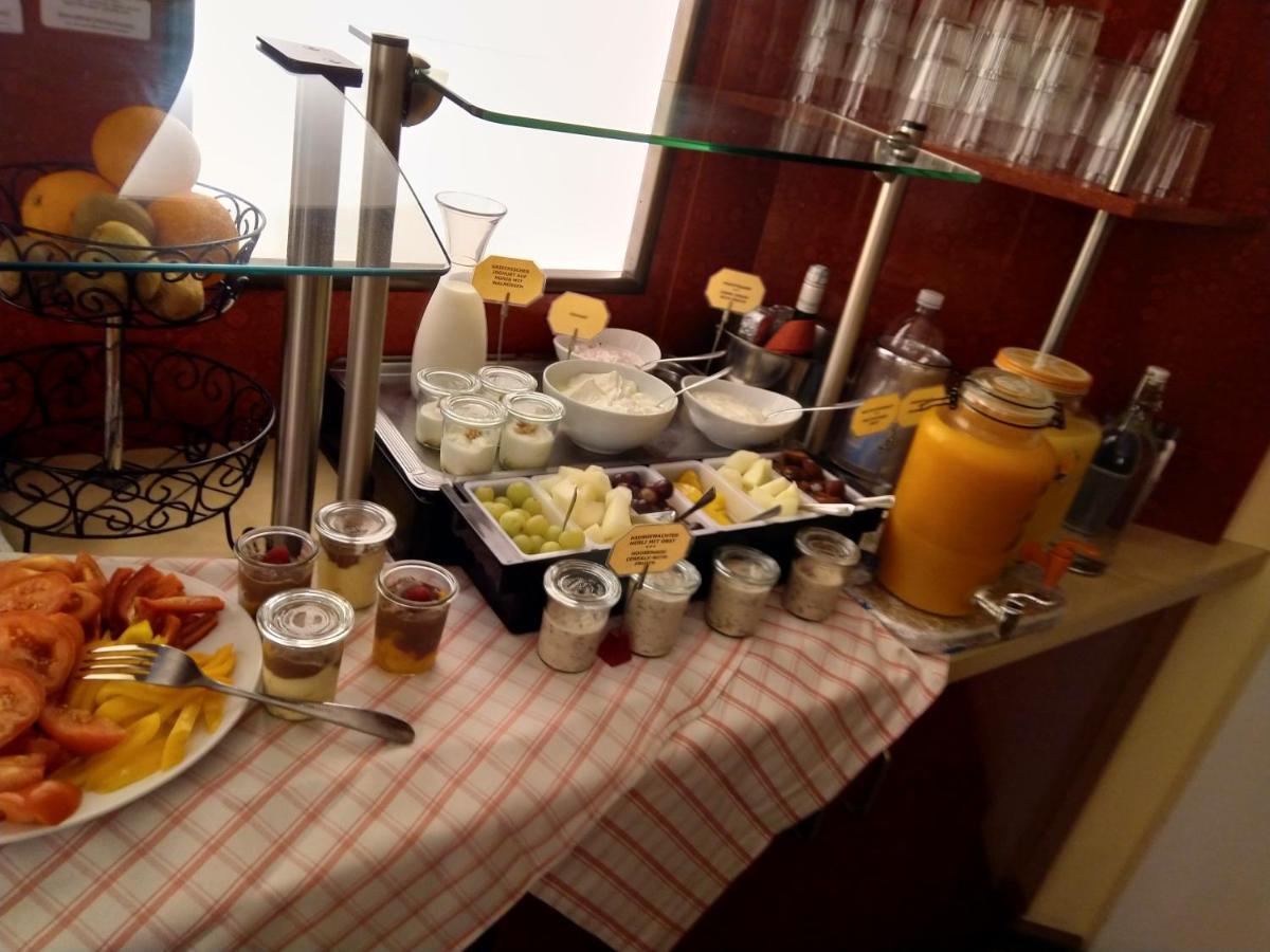 Stadt-Gut-Hotel Rheinischer Hof Essen Ngoại thất bức ảnh