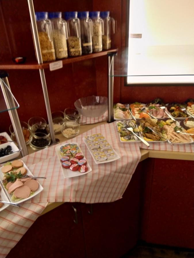 Stadt-Gut-Hotel Rheinischer Hof Essen Ngoại thất bức ảnh