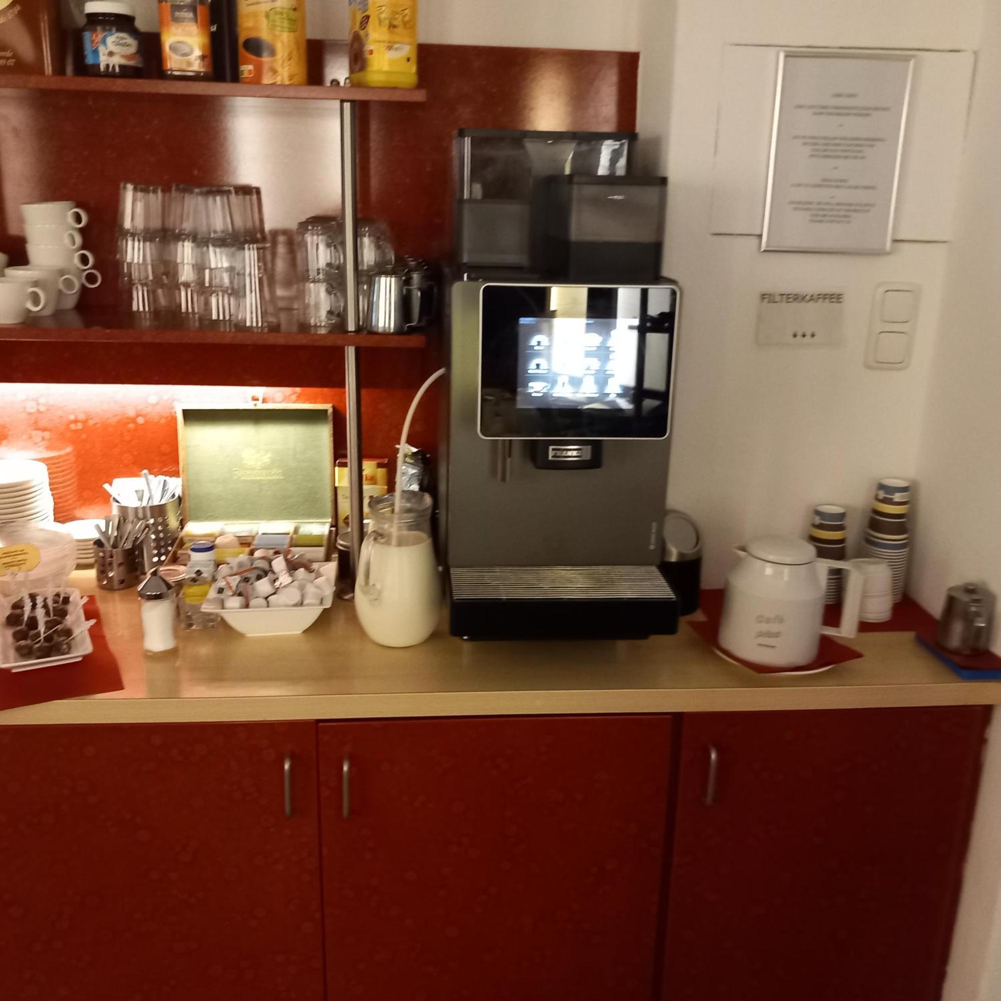 Stadt-Gut-Hotel Rheinischer Hof Essen Ngoại thất bức ảnh