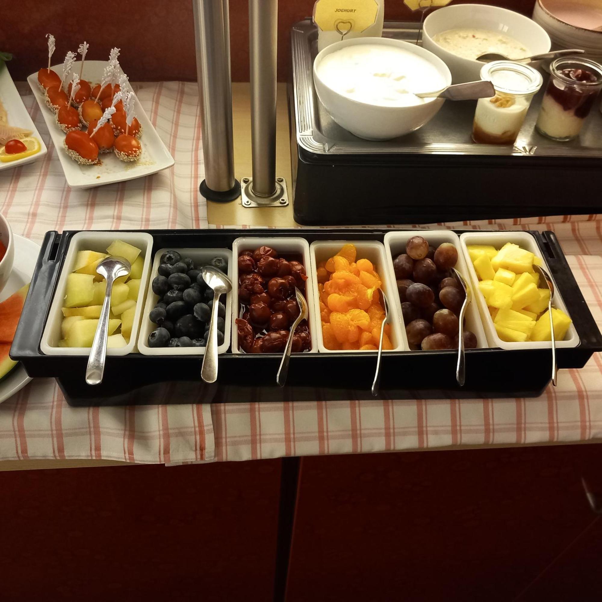 Stadt-Gut-Hotel Rheinischer Hof Essen Ngoại thất bức ảnh